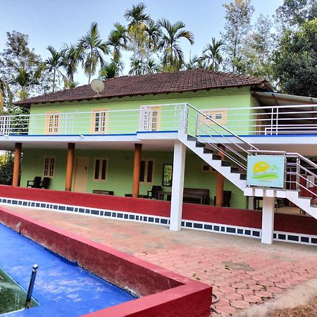 Sambrama Wood House Villa Madikeri Bagian luar foto