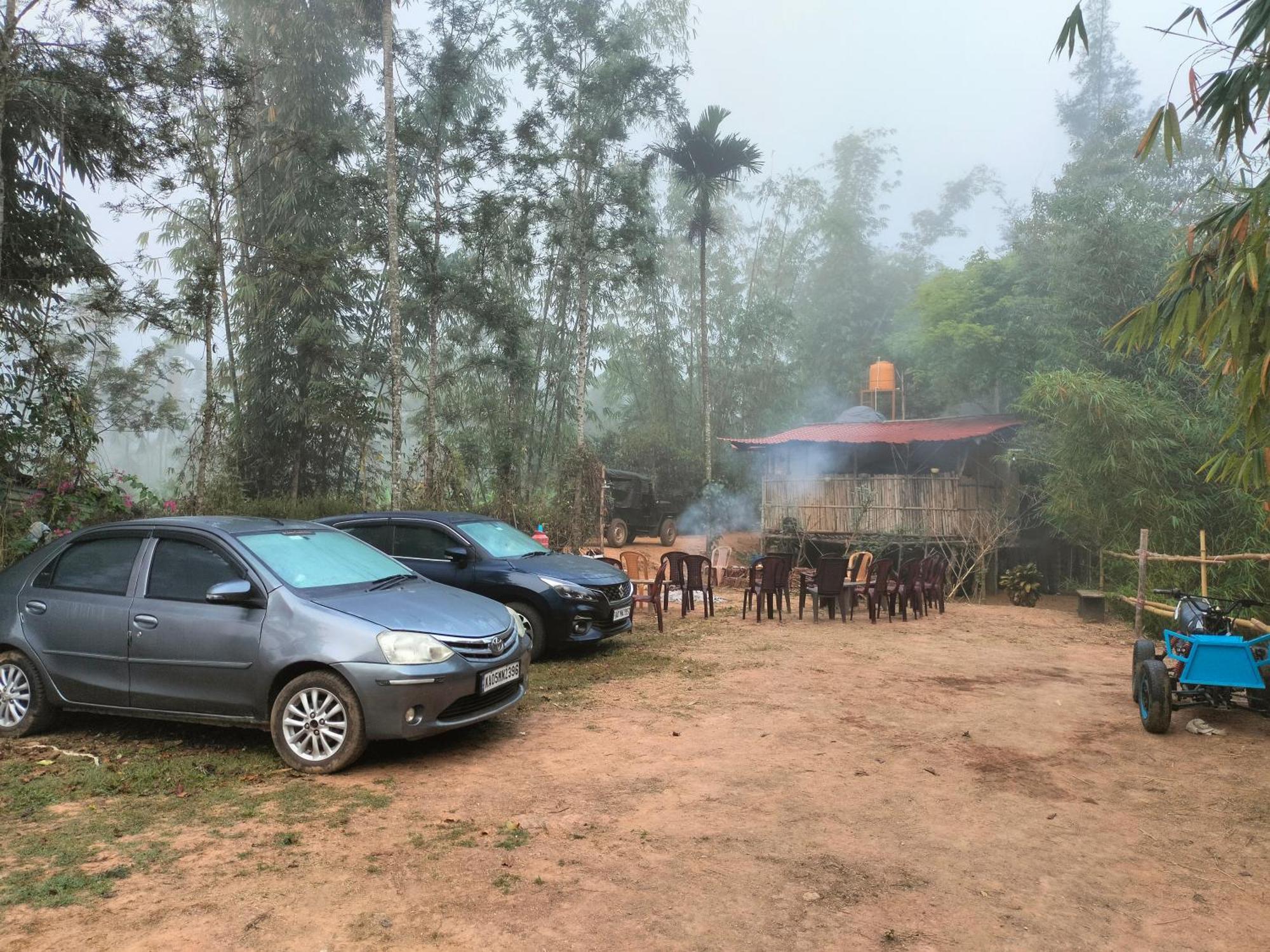Sambrama Wood House Villa Madikeri Bagian luar foto